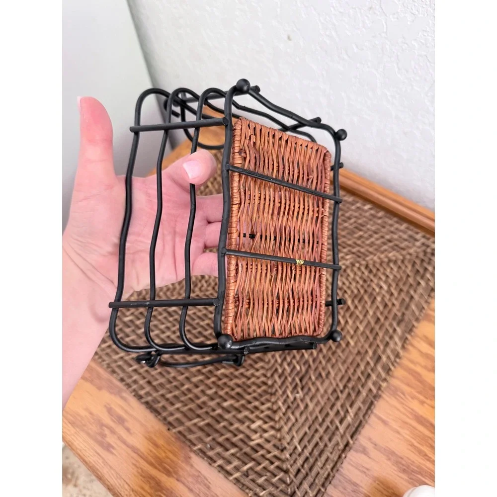 Temp-tations by Tara Ceramic Baker with Black Metal Wire Wicker Rack Cream White